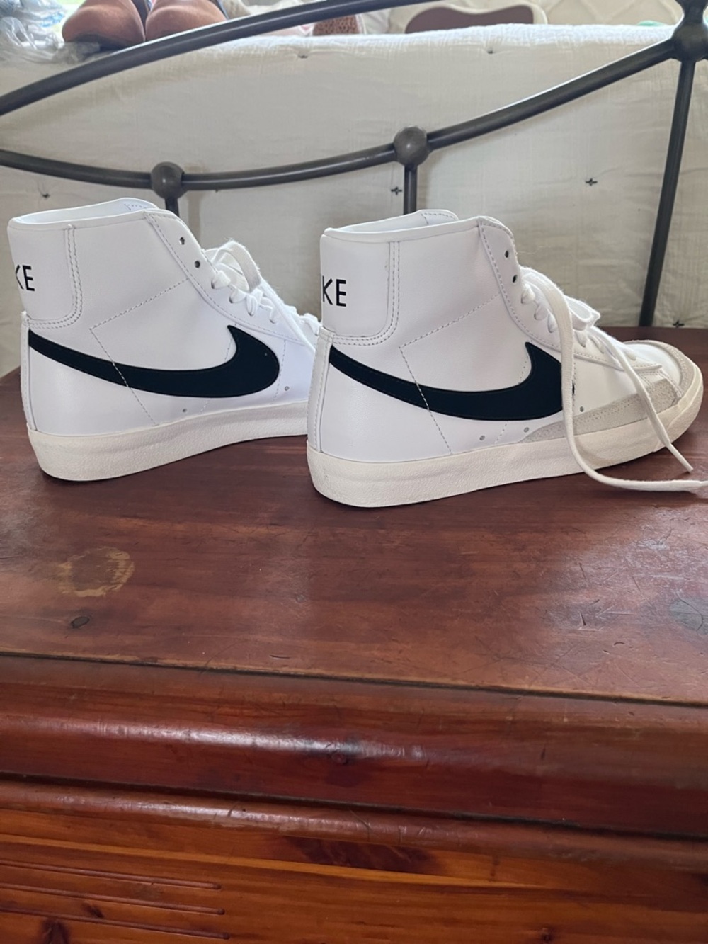 Nike Blazer Mid '77 Vintage White Black Sneakers - Women's Size 8 - Picture 3 of 10